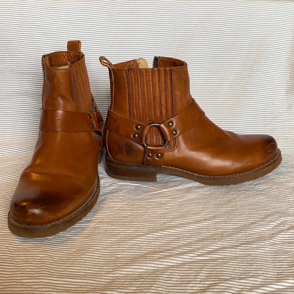 Frye Veronica harness boot, size 8 - Picture 6 of 11